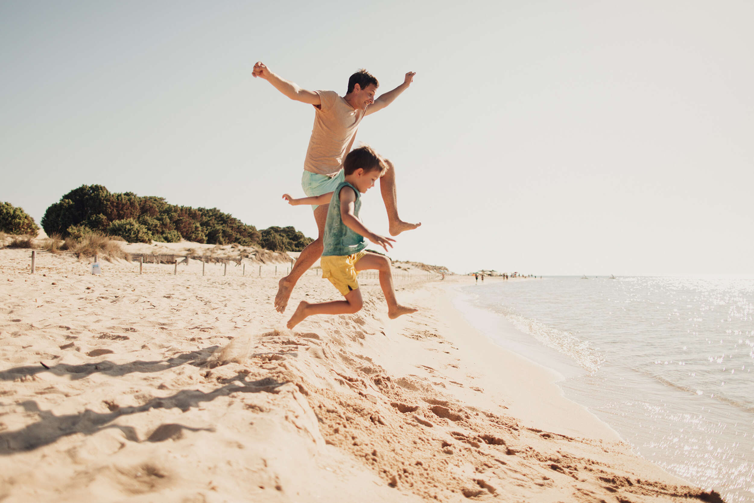 Imagen de familia en el sol